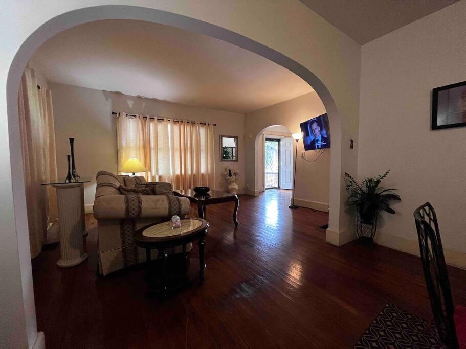 Comfortable 2-Bdrm Spacious Home With Wifi & Patio Індіанаполіс Екстер'єр фото