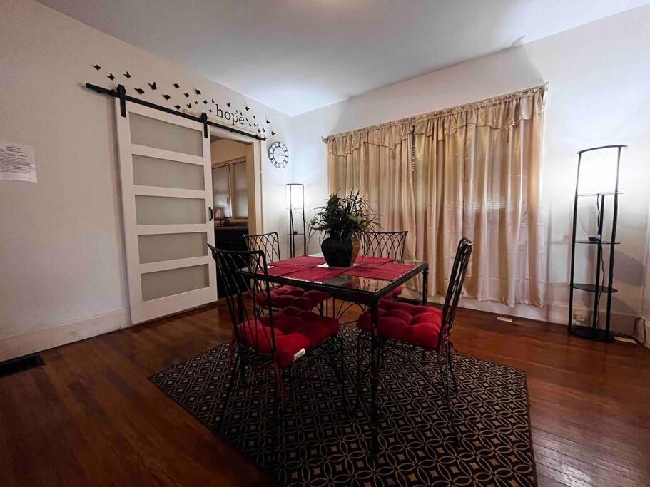 Comfortable 2-Bdrm Spacious Home With Wifi & Patio Індіанаполіс Екстер'єр фото